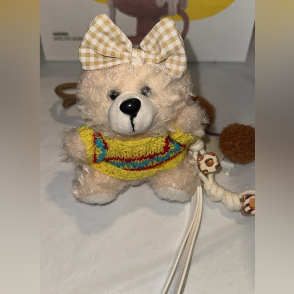 Fun Keychains with Many Amazing Accessories - Picture 13 of 16